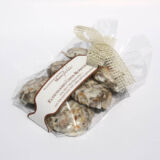 Feinstes<br />Elisenlebkuchen­konfekt<br />mit Zuckergussglasur