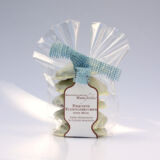 Feinste<br />Elisenlebkuchen<br />ohne Mehl<br />mit weißer Kuvertüre